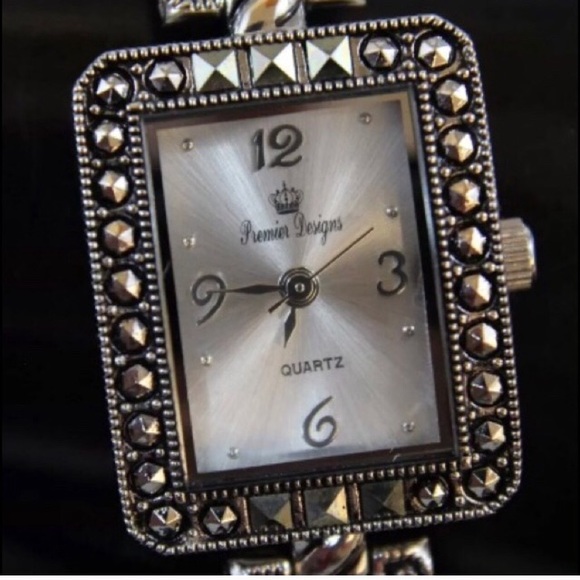 Ladies watch - Picture 1 of 4